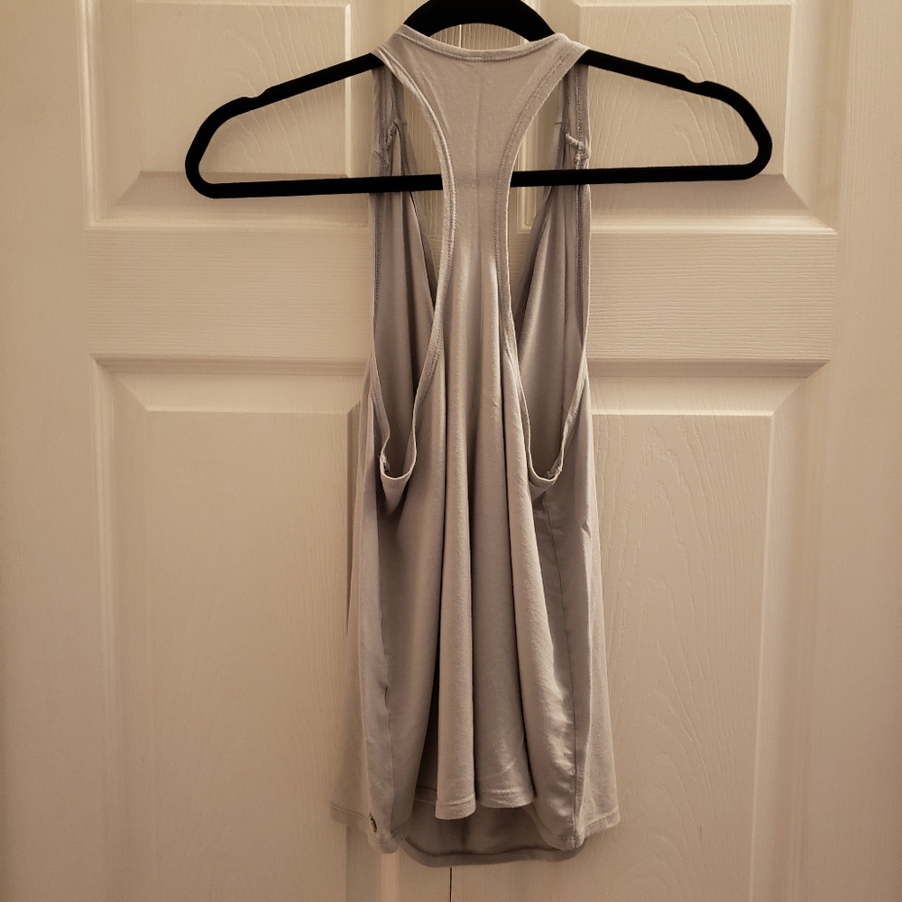 Fabletics top - Picture 2 of 4